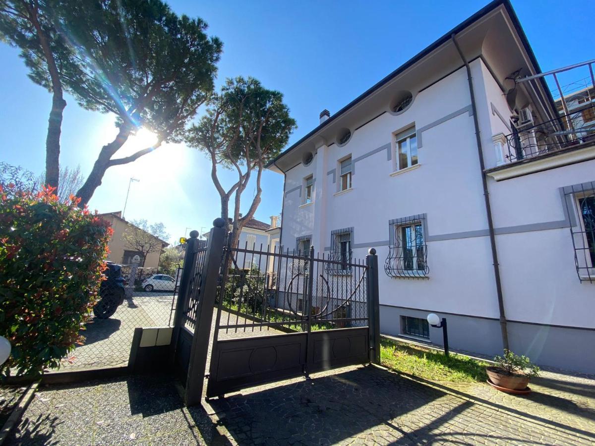 Villa Maldestra Rimini Buitenkant foto